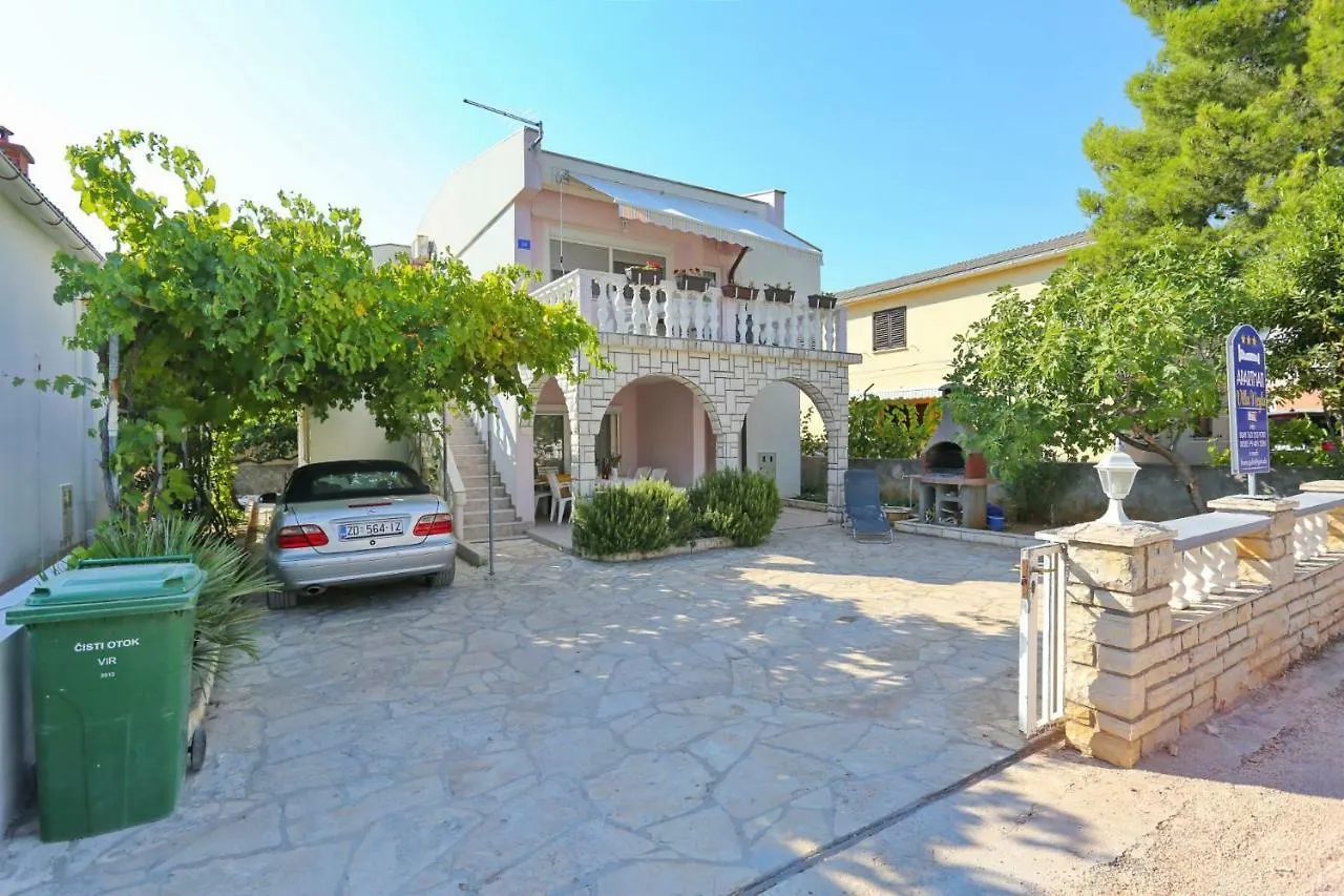 Apartment Villa Neyla Vir