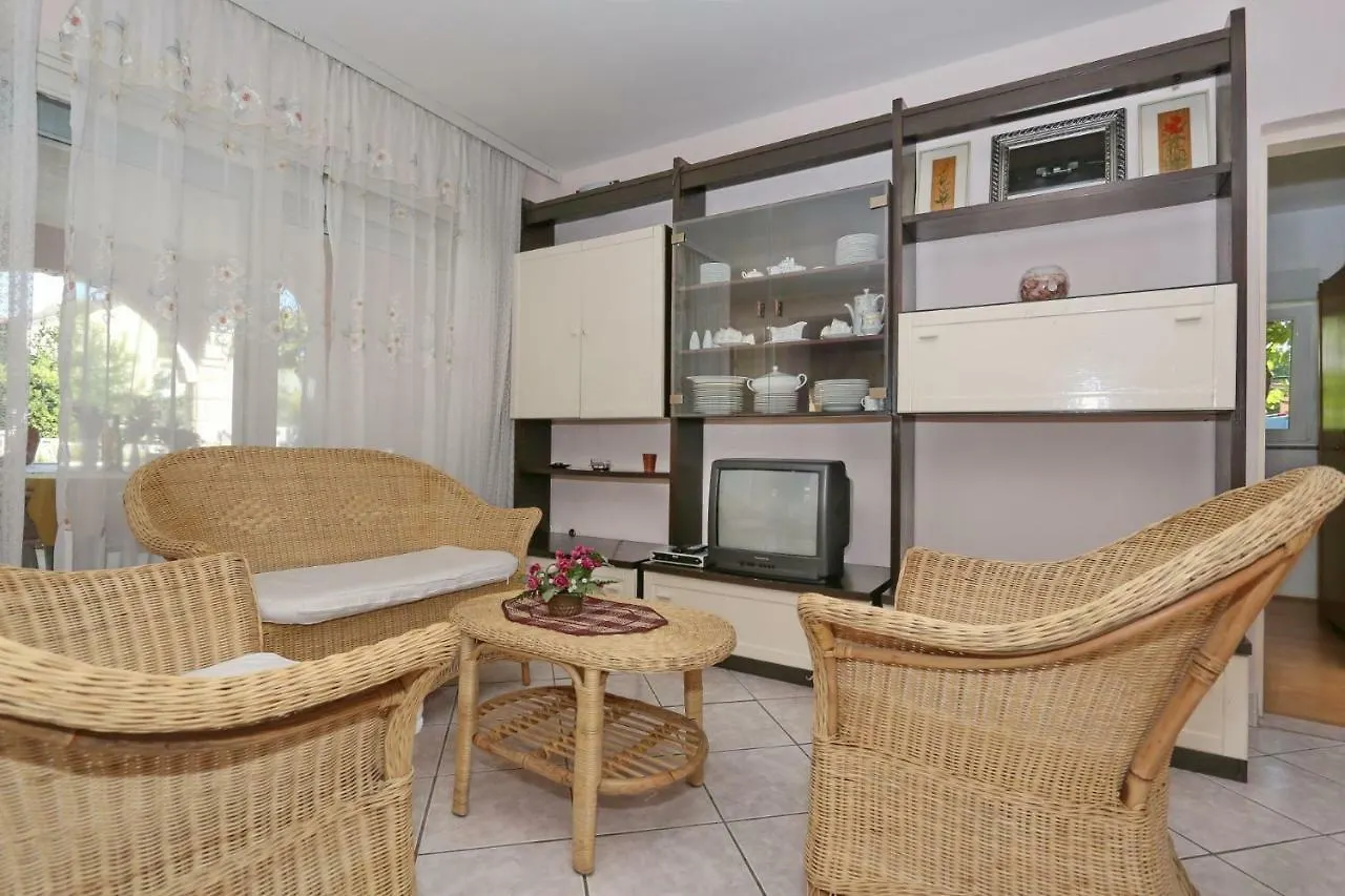 Villa Neyla Vir
