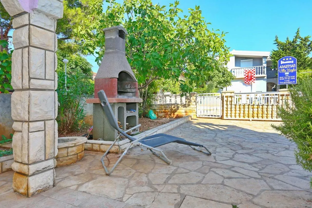 Villa Neyla Vir Apartment